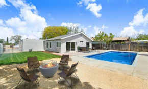 Lancaster Pool Home